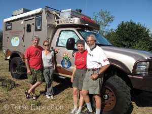 Before departing, we all posed for a souvenir photo.